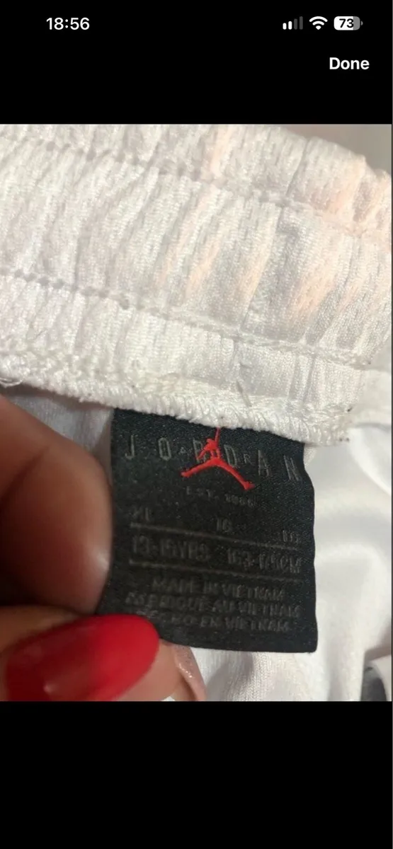 Boys Nike Jordan age 13/15 €10 - Image 4
