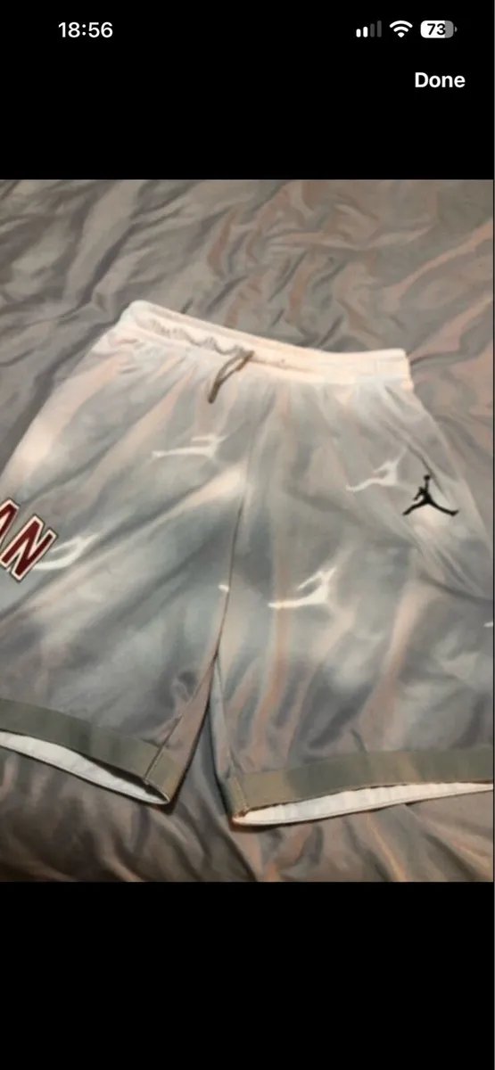 Boys Nike Jordan age 13/15 €10 - Image 2