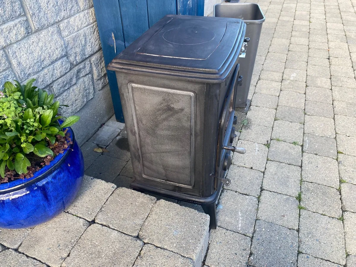 Stove - Image 4