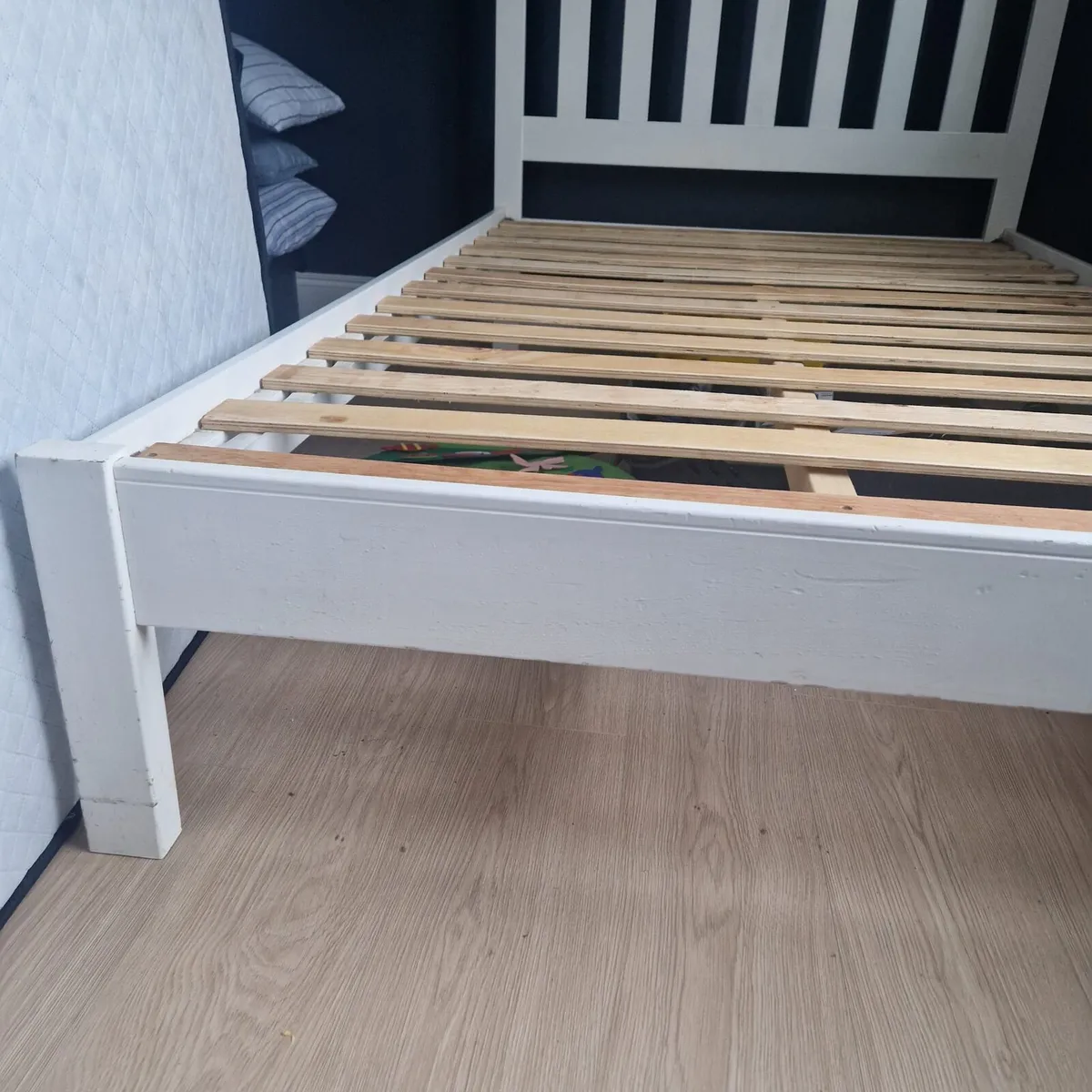 4ft bed frame (small double) - Image 3