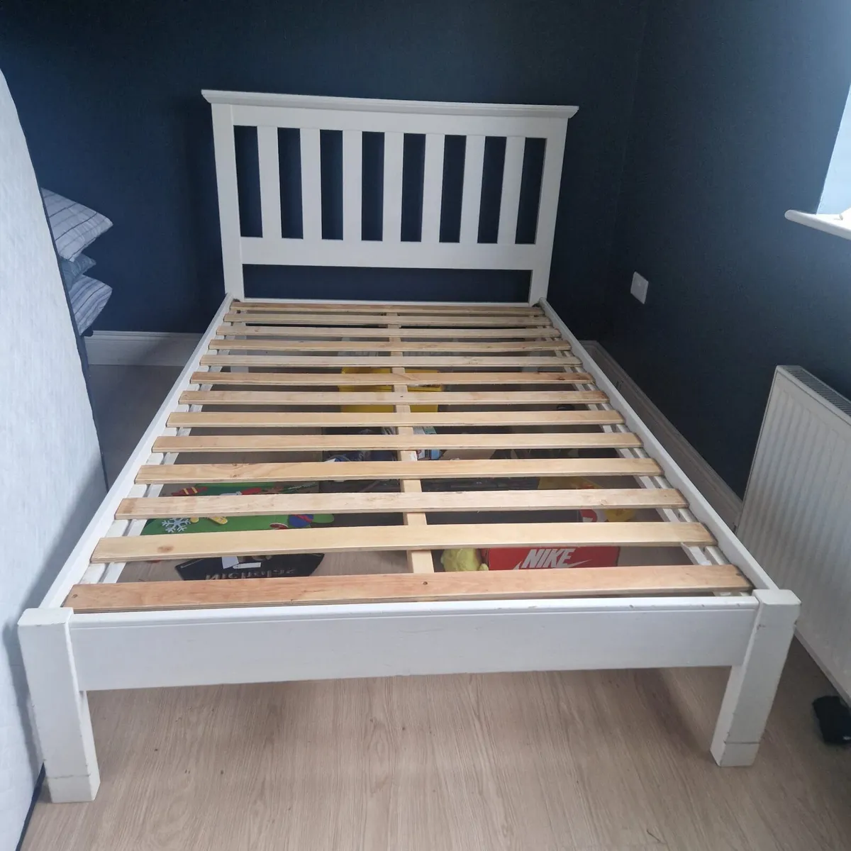 4ft bed frame (small double) - Image 2