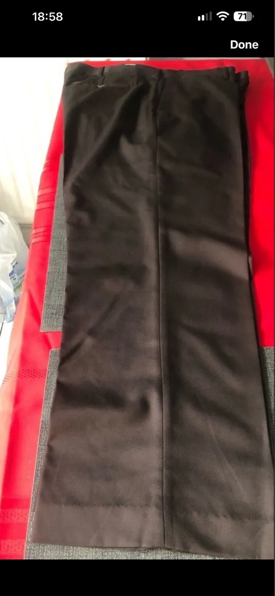 Mens trousers size W40”x L29” €10 - Image 4