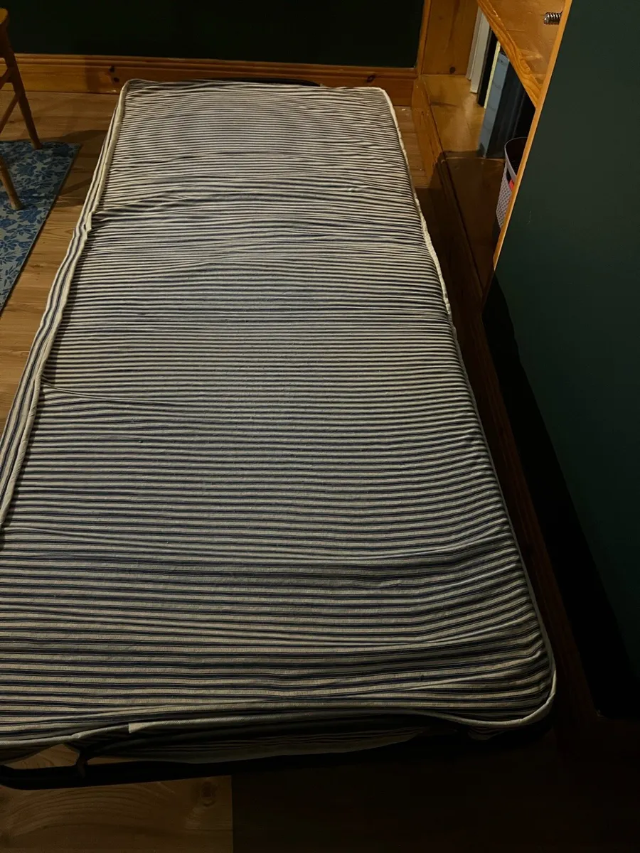 Single foldable bed - Image 3