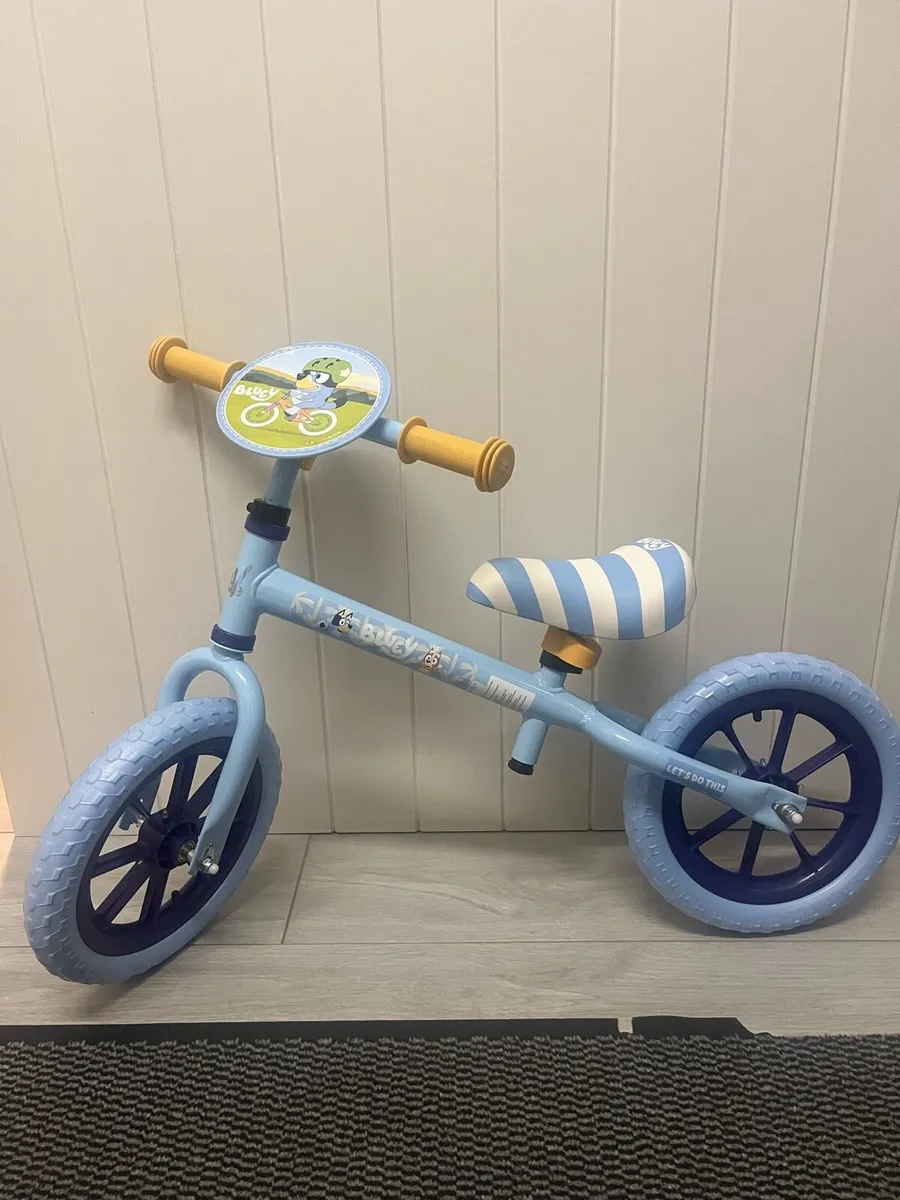 Kids Balance bike - Image 3