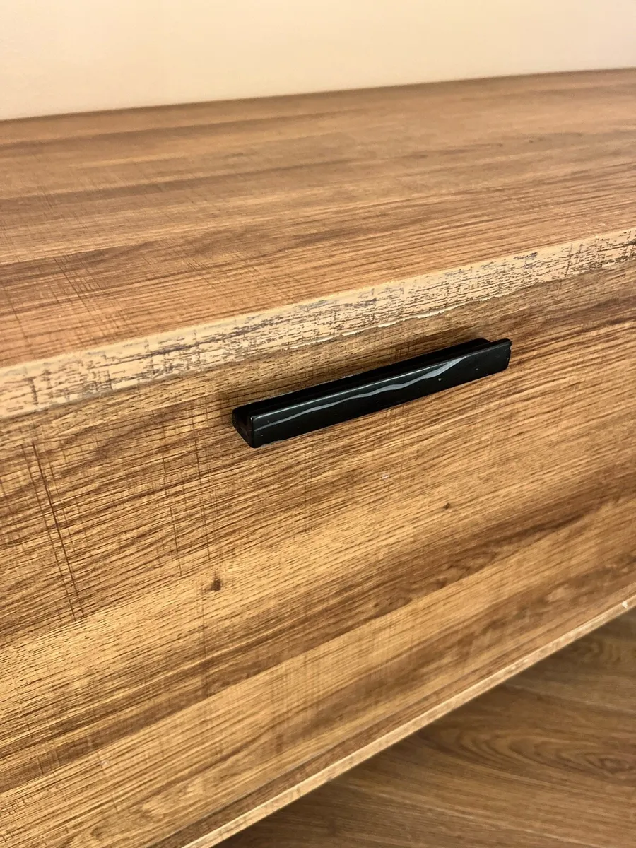 TV Table - Image 2