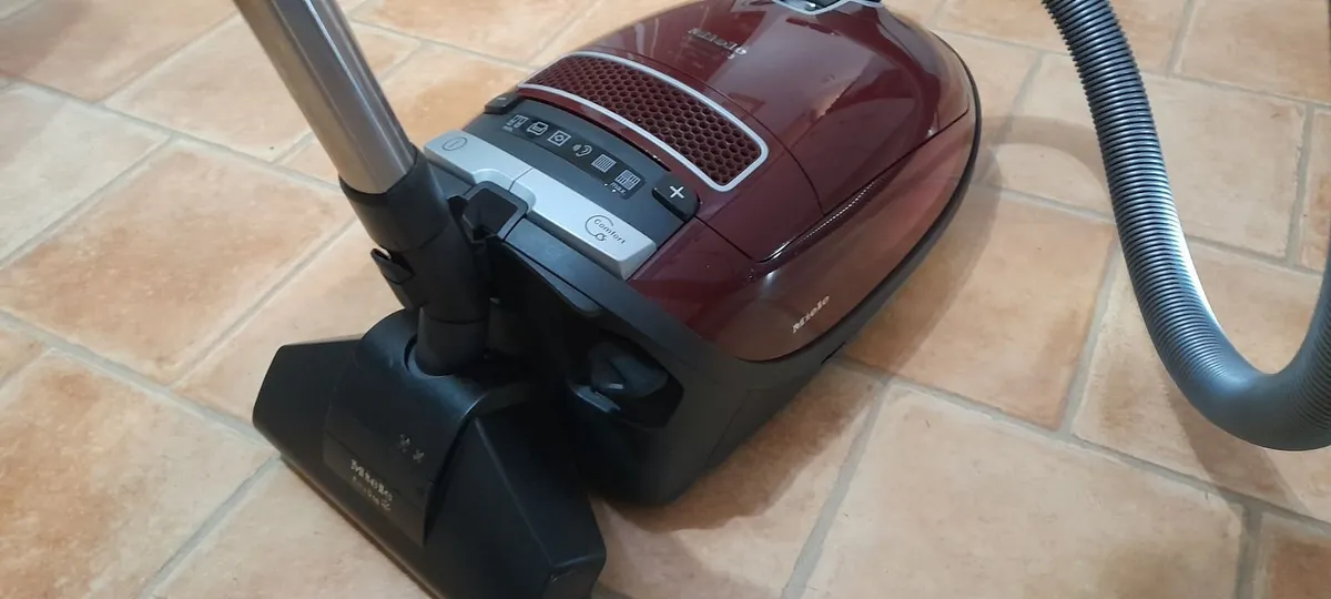 Miele vacuum/Hoover cleaner - Image 3