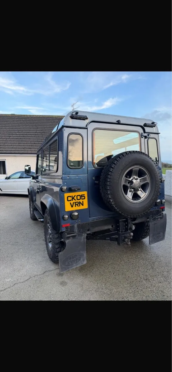 Land Rover - Image 2