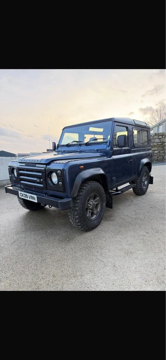 Land Rover - Image 3