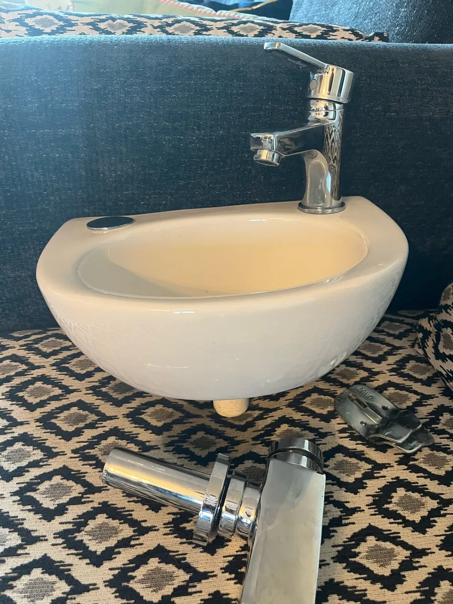 Sink - Image 1