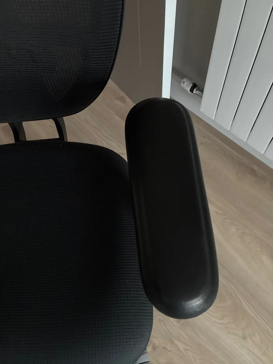 Office chair - Image 4