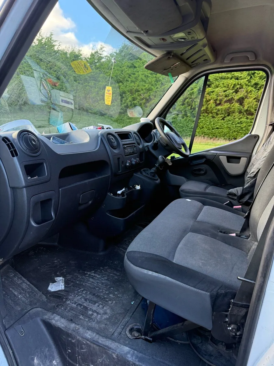 Renault Master 2015 - Image 3