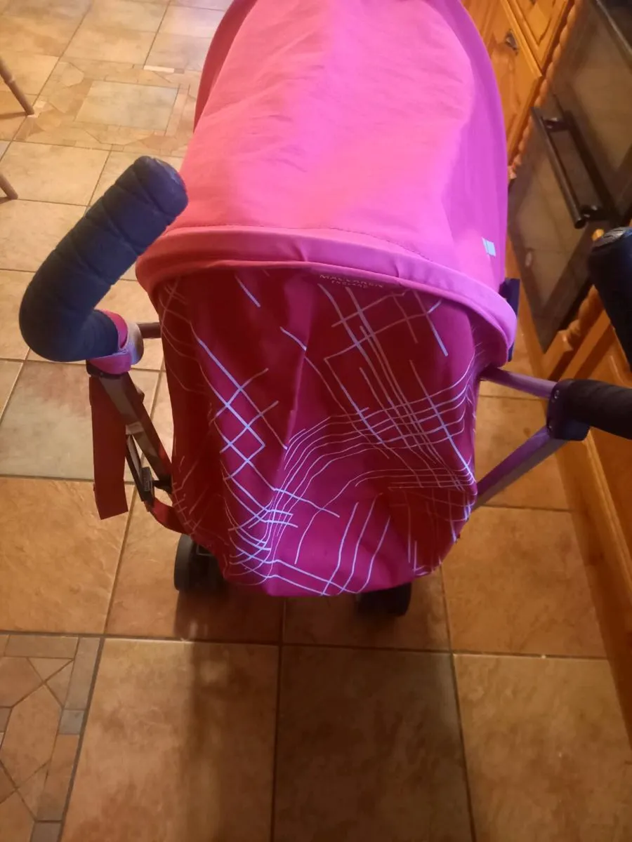 Stroller - Image 3