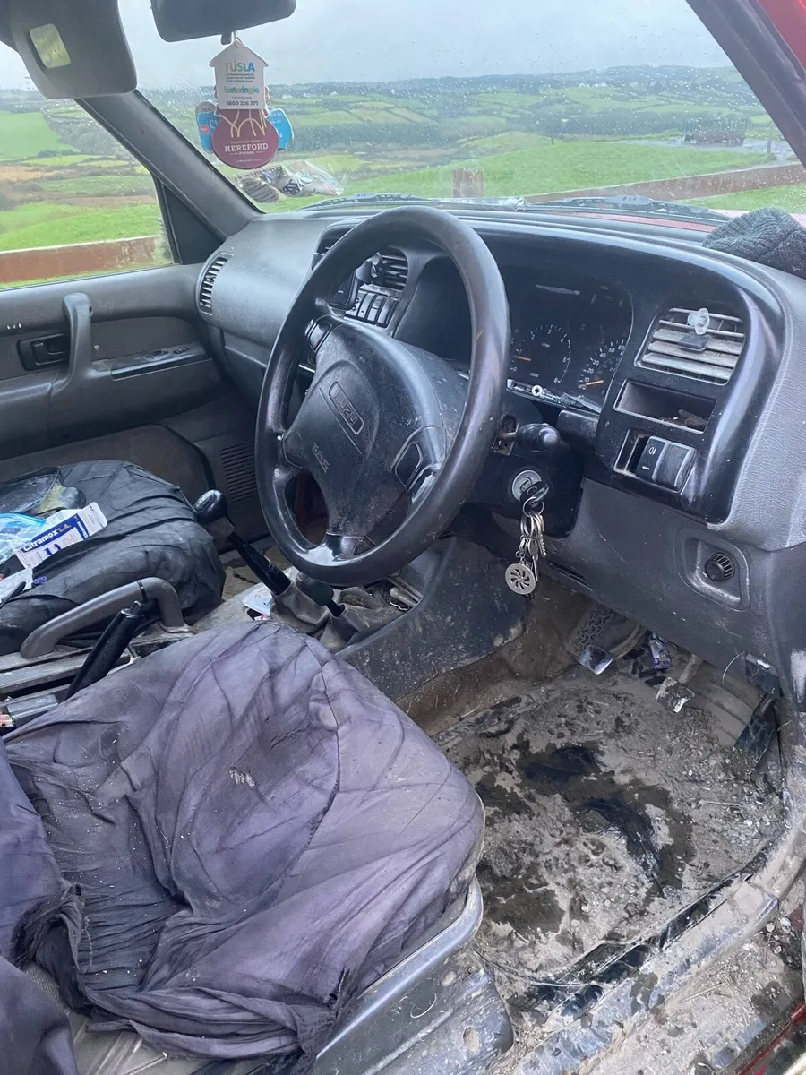 3.1 Isuzu trooper - Image 4