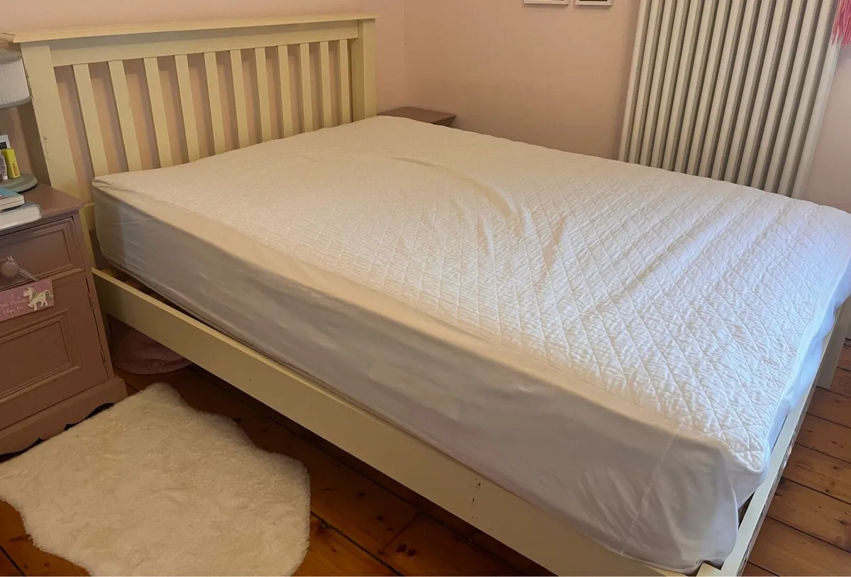 Double bed frame - Image 1