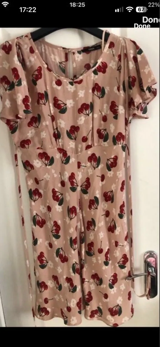 Ladies stunning dress size 10 €5 - Image 1