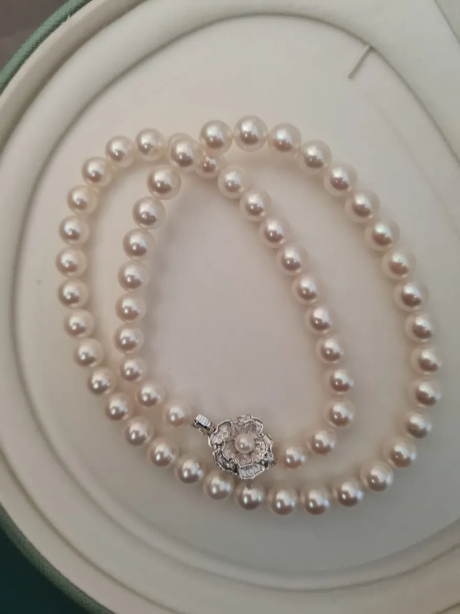 Xmas Gift Japanese Akoya Pearl Necklace (Branded) - Image 2