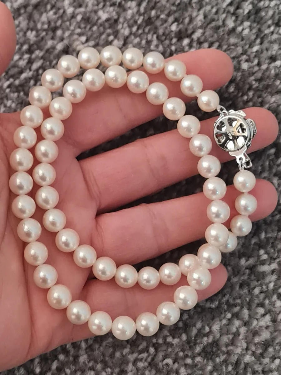 Xmas Gift Japanese Akoya Pearl Necklace (Branded) - Image 1