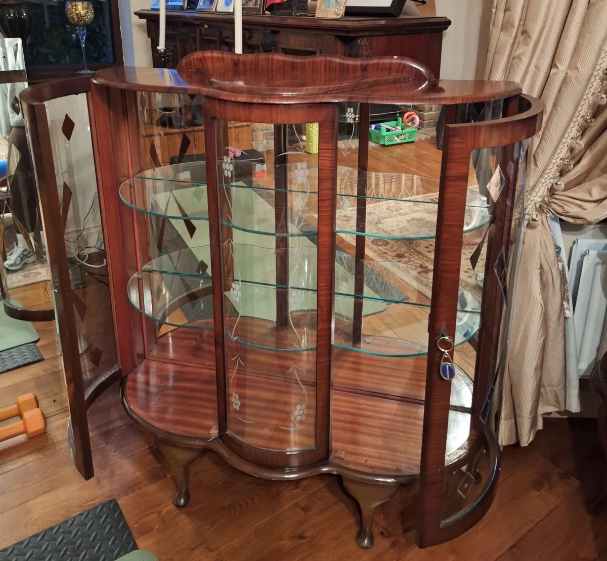Antique glass/drinks cabinet - Image 3