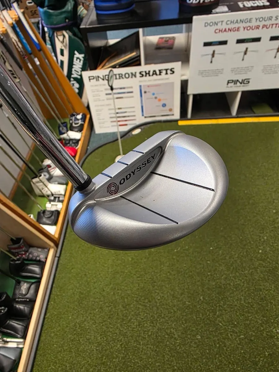 Odyssey White Hot Og Rossie Putter - Image 3