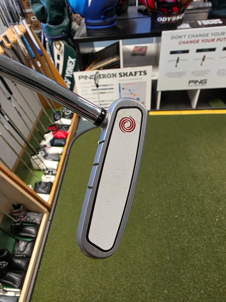 Odyssey White Hot Og Rossie Putter - Image 4