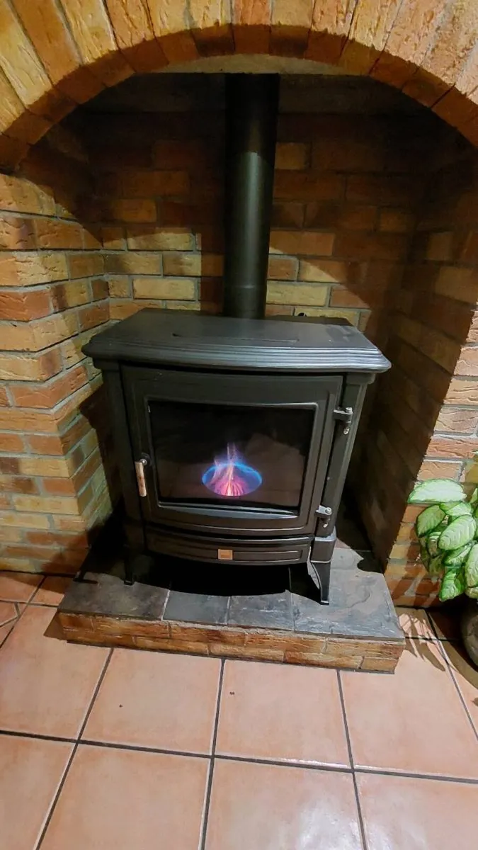 Oil Stove - Image 1