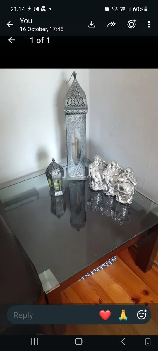Table suitable for lamp end table or TV or coffee