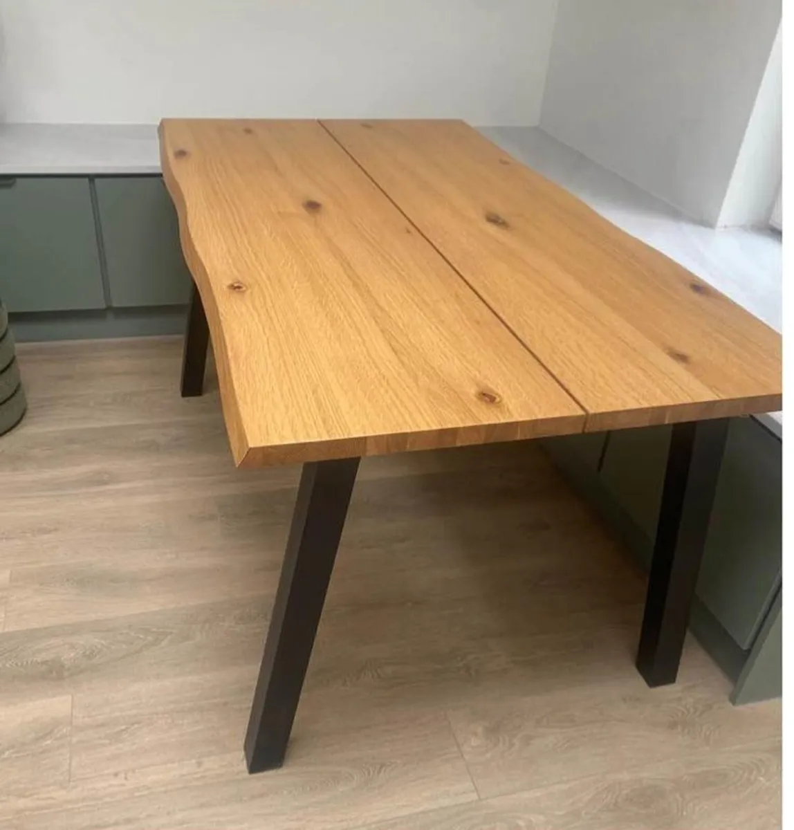 *BARGAIN *Dining table - Image 3