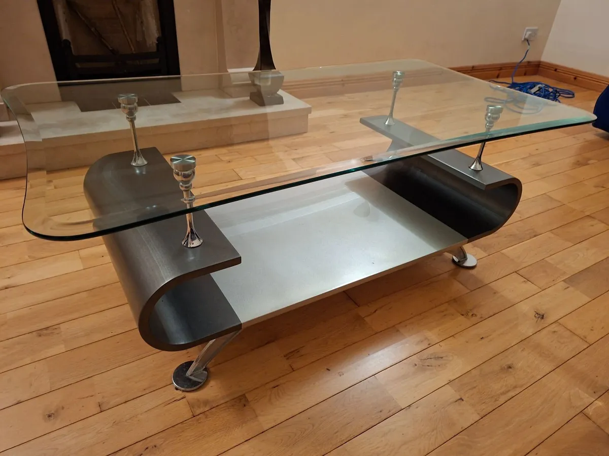 Glass coffee table - Image 1