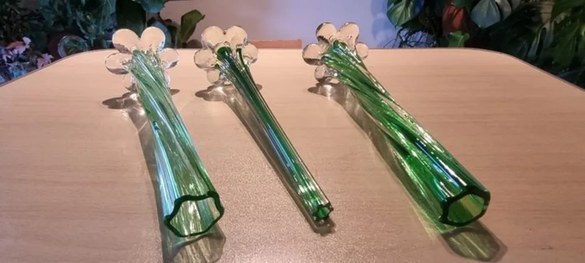 Three vintage elephant foot vases - Image 2