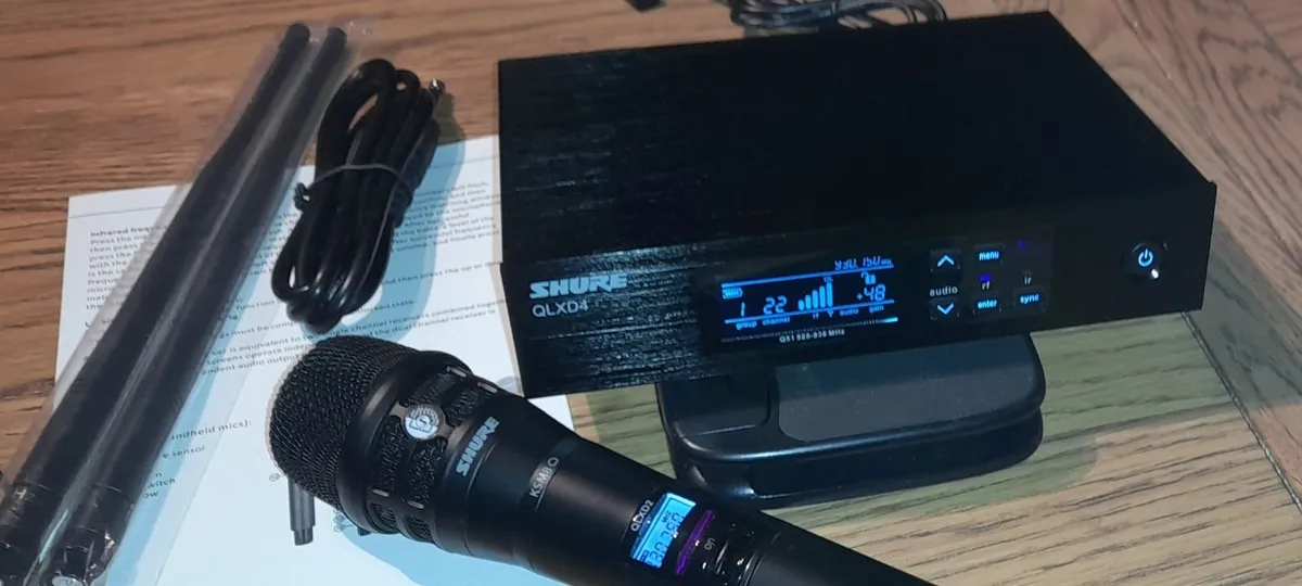 Shure wireless microphone - Image 3