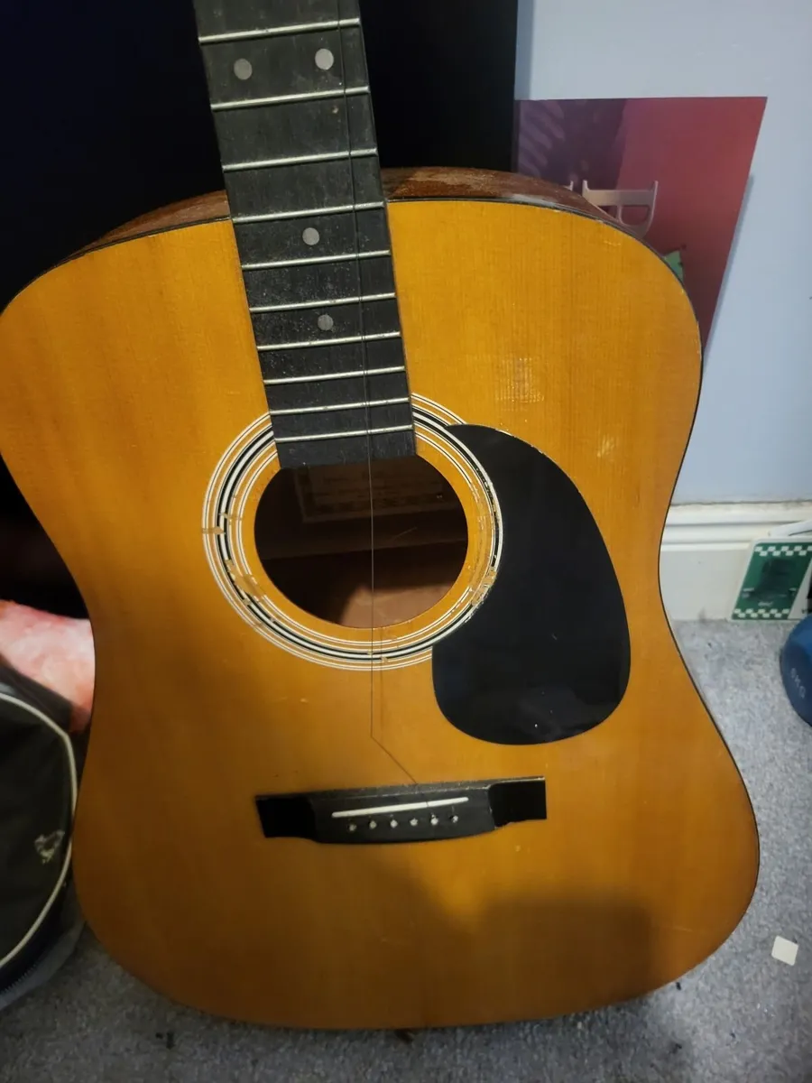 Guitar - Image 3