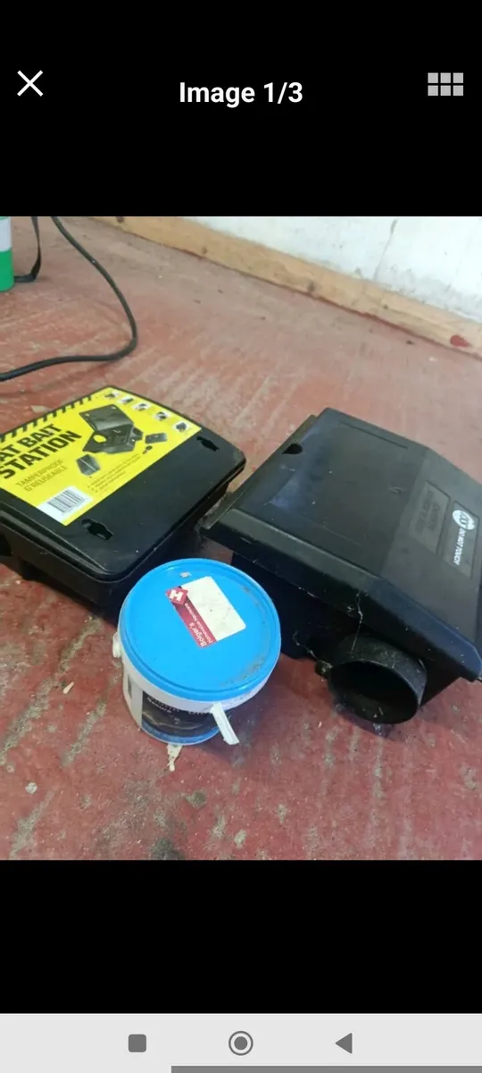 2 rat bait stations and poison - Image 3