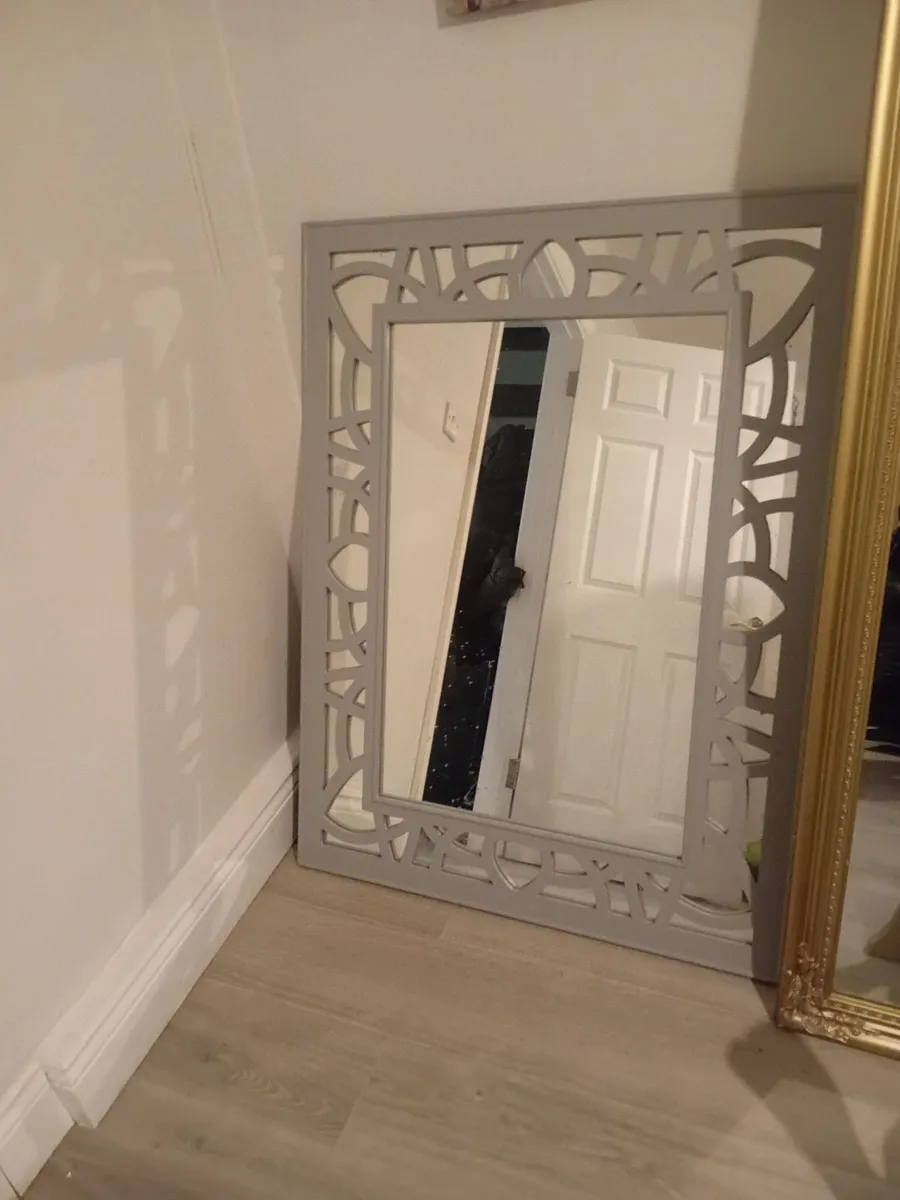 Mirror - Image 1
