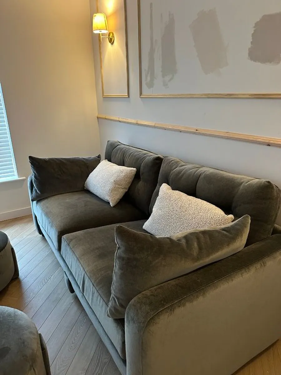 French Connection DFS sofa - Image 3