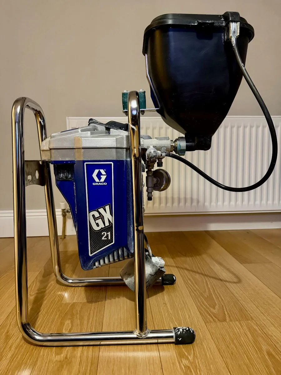 Graco GX21 Airless Sprayer + Direct Feed hopper - Image 1