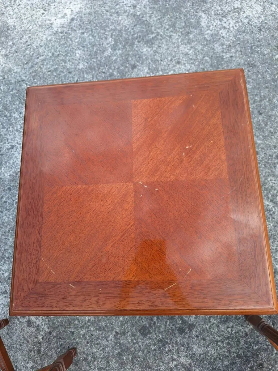 A beautiful and very unusual nest of tables - Image 4