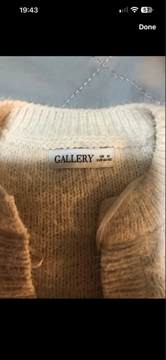 Ladies stunning jumper size M €5 - Image 2