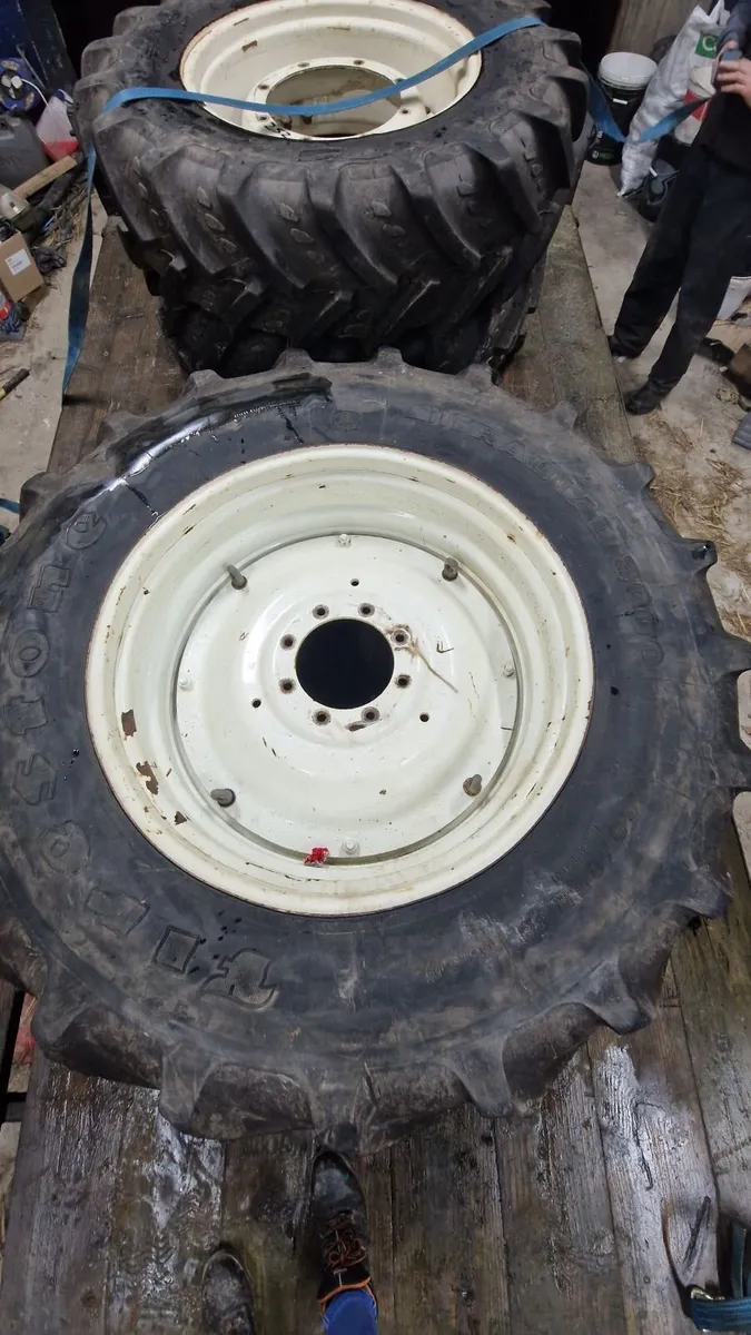 New Holland Tractor Rims and tyres - Image 1