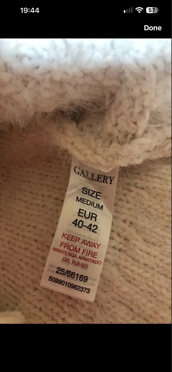 Ladies stunning jumper size M €5 - Image 3