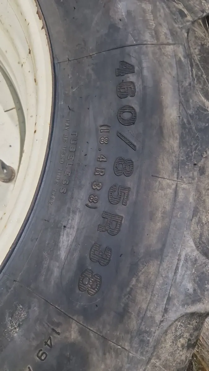 New Holland Tractor Rims and tyres - Image 2