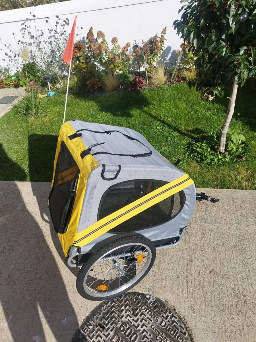 Bike trailer - Image 1