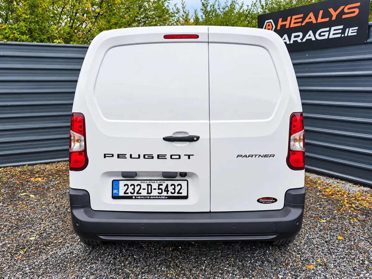 2023 Peugeot Partner Professional Plus - Image 3