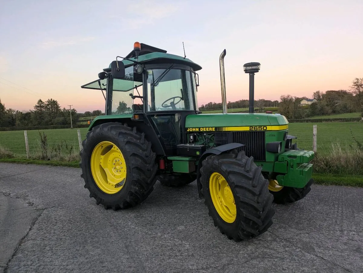 John Deere 2650 - Image 1