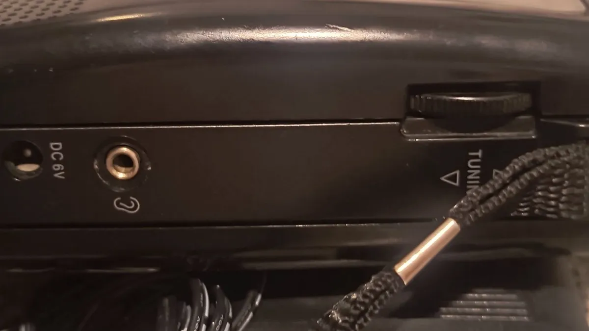 VINTAGE RADIO MULTI-BAND FM  Omega - Image 2