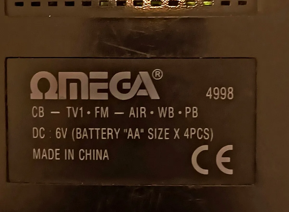 VINTAGE RADIO MULTI-BAND FM  Omega - Image 4