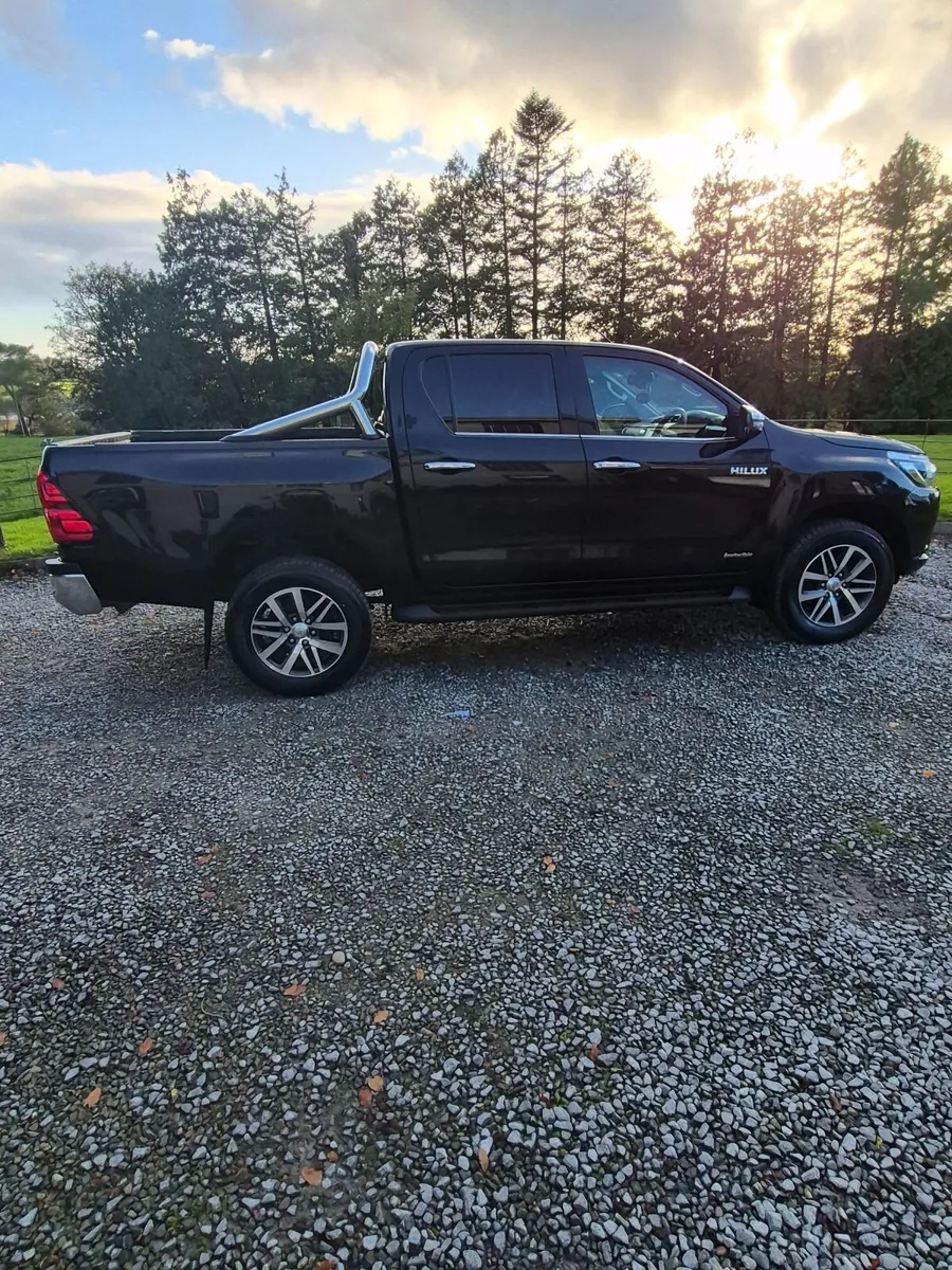 Toyota Hilux 2020 - Image 1