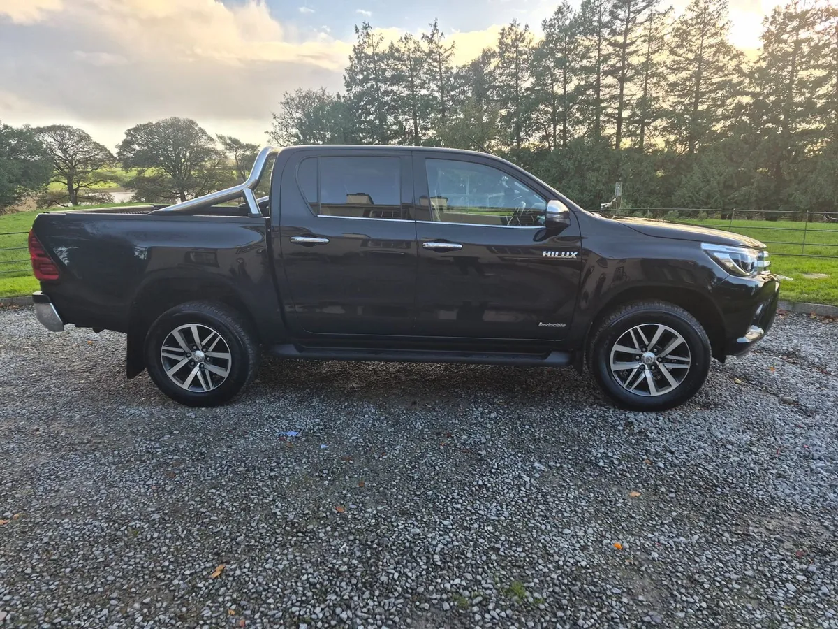 Toyota Hilux 2020 - Image 3