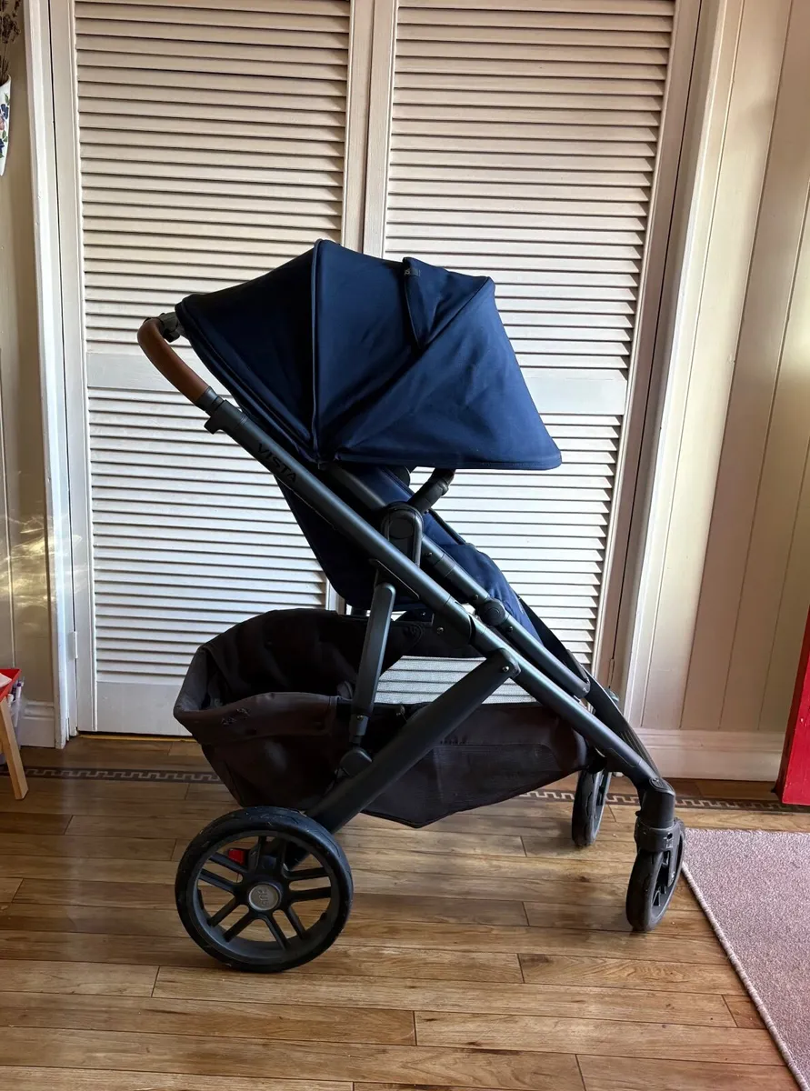 UPPAbaby VISTA V2 Travel System - Navy (Noa) - Image 1