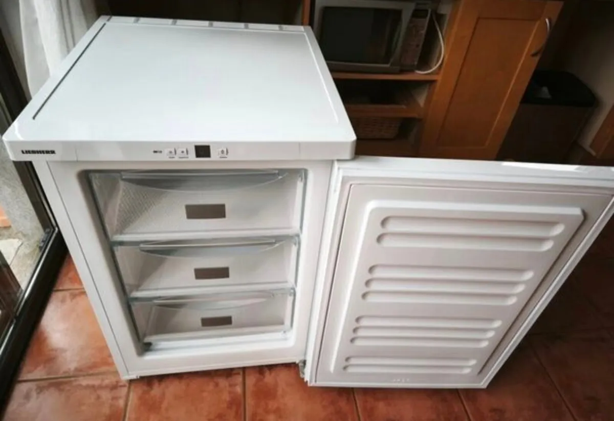 LIEBHERR Fridge Freezer - Image 2