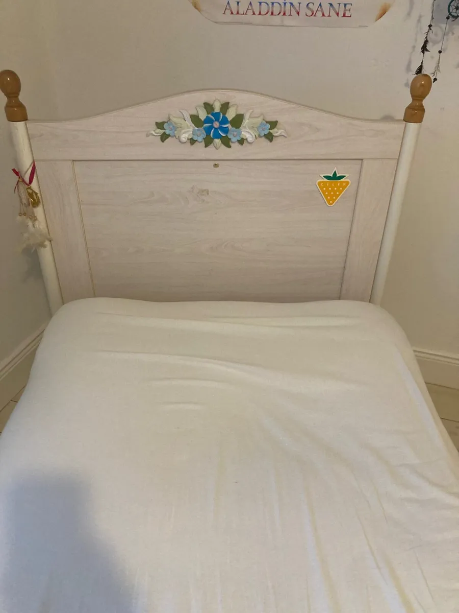 Single bed - Image 4